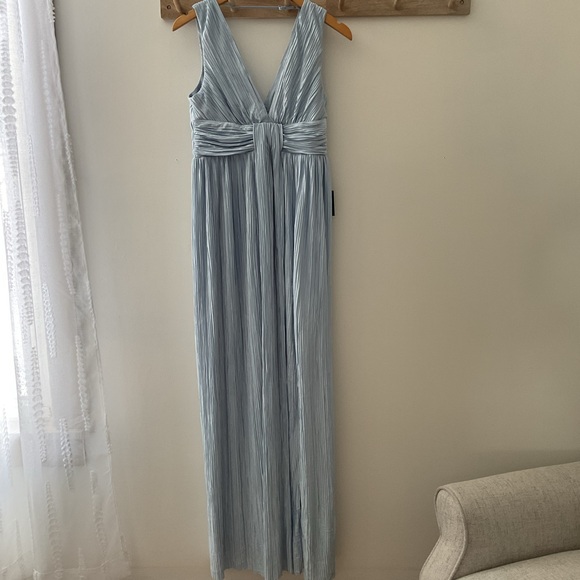 Lulus Melitta Light Blue Plisse Pleated Sash V-Neck Sleeveless Maxi Dress NWT M - Picture 4 of 13